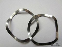 波簧的制作方法与去污方法